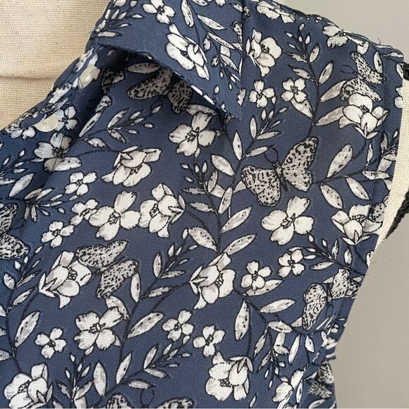 H&M Floral Sleeveless Button Down Shirt sz 2 Slate Blue Relaxed Oversized Blouse - Picture 5 of 11